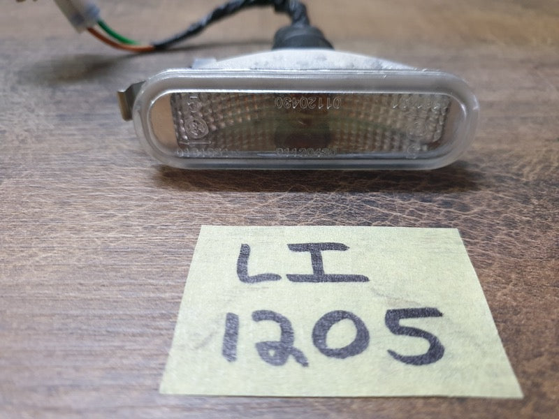 Original Used Mahindra Scorpio Fender Indicator Light