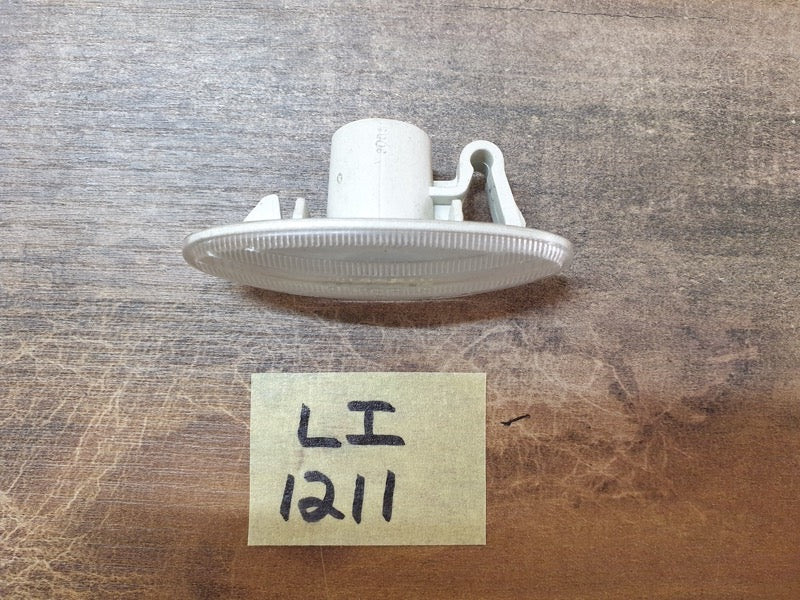 Original Used Nissan Fender Indicator Light