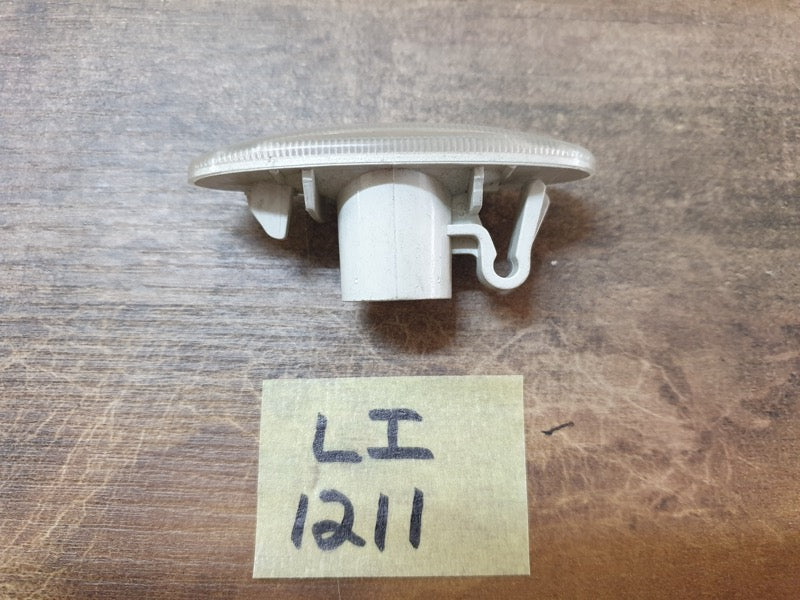 Original Used Nissan Fender Indicator Light