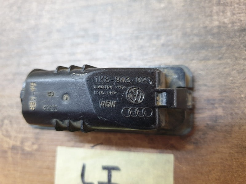 Original Used Volkswagen Polo License Plate Light