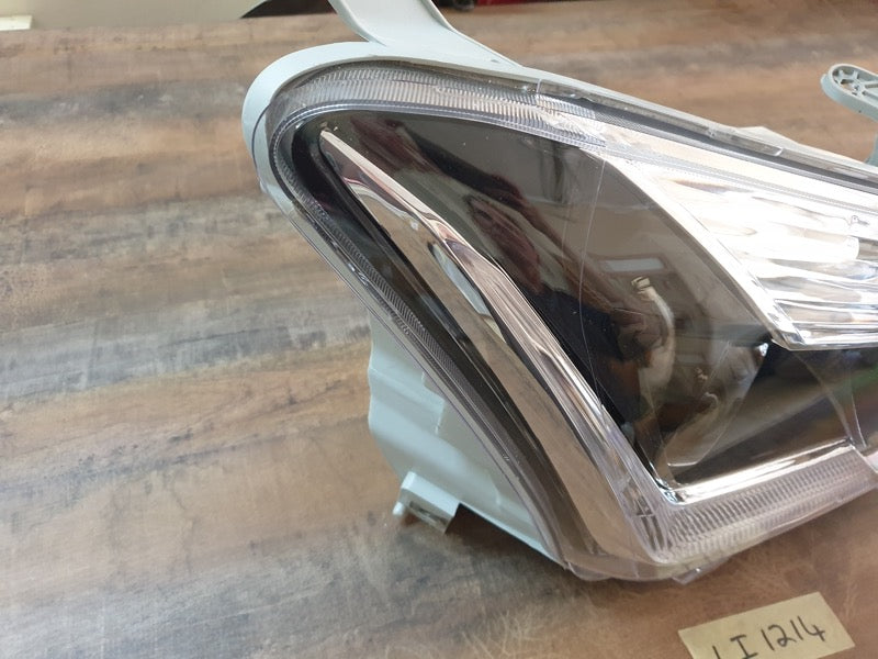Isuzu Aftermarket D-Max 2017 Right Headlight