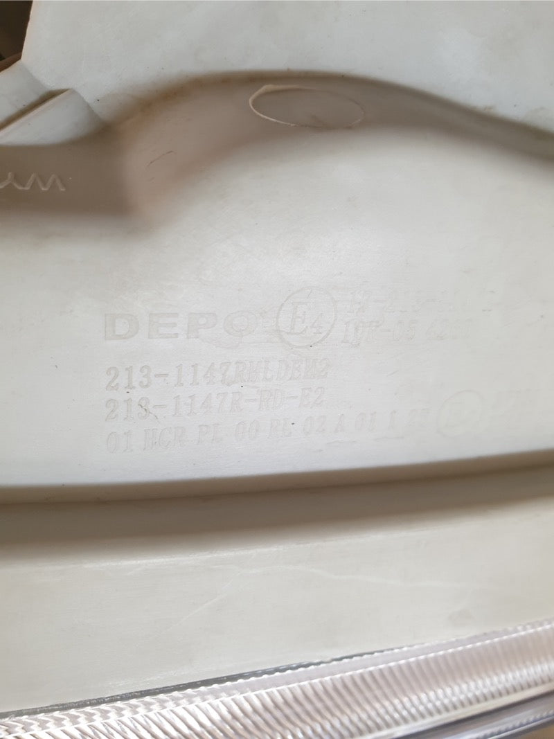 Isuzu Aftermarket D-Max 2017 Right Headlight