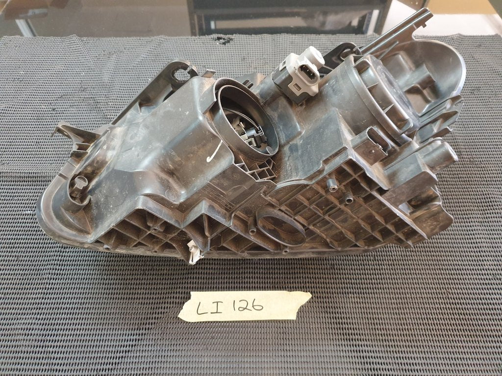 Nissan Qashqai 2010, 2011, 2012, 2013 Right Headlight