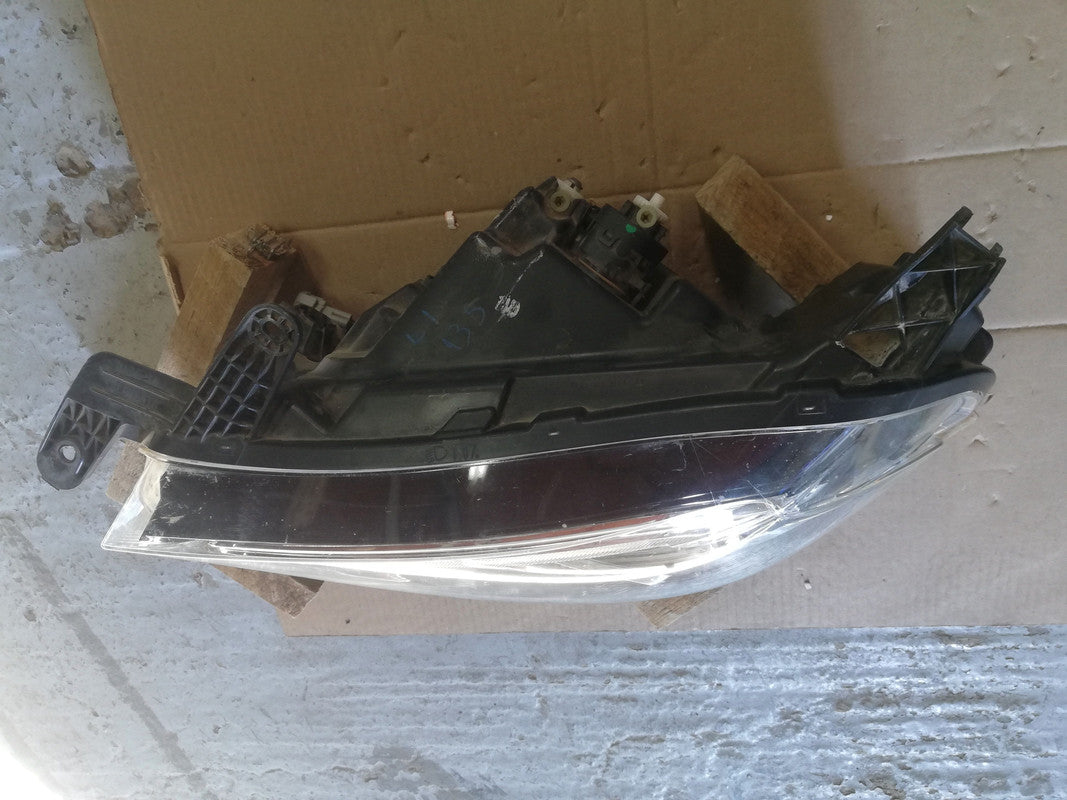 Mercedes-Benz X-Class W470, 2019 Left Headlight