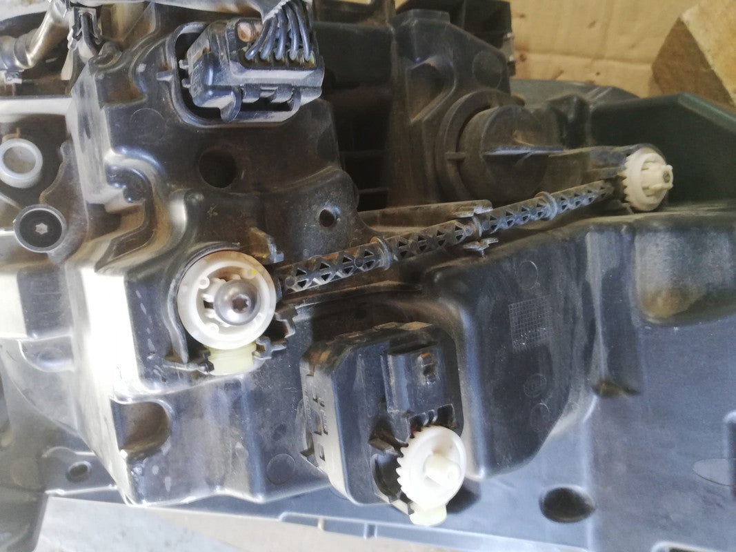 Mercedes-Benz X-Class W470, 2019 Left Headlight