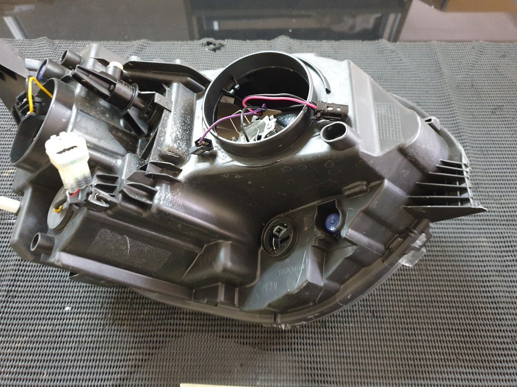 Renault Triber Left Headlight