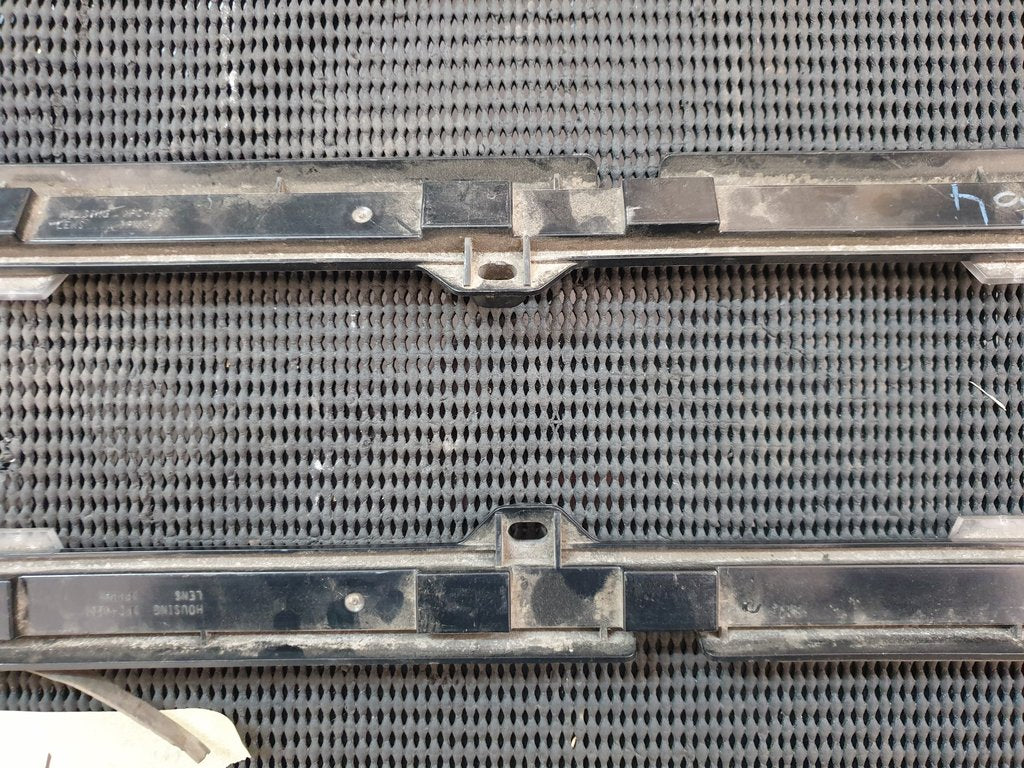 Mercedes-Benz GLS X166 Pair of Left Side Sill Lights