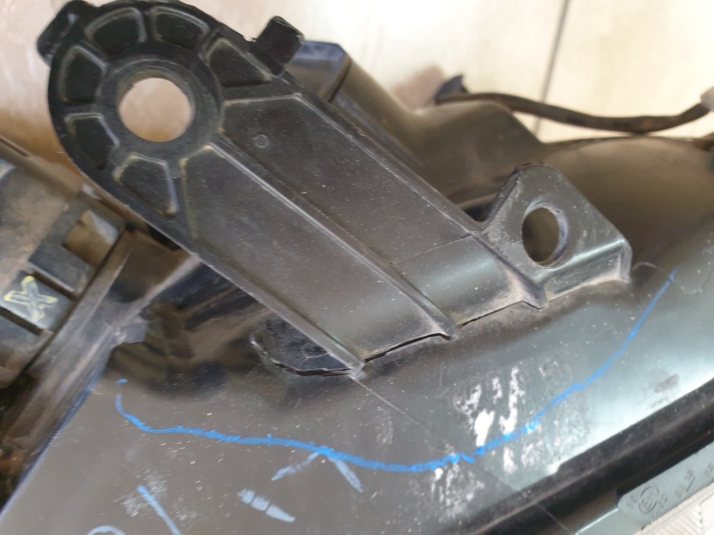 Ford Ranger T6 T7 Right Headlight