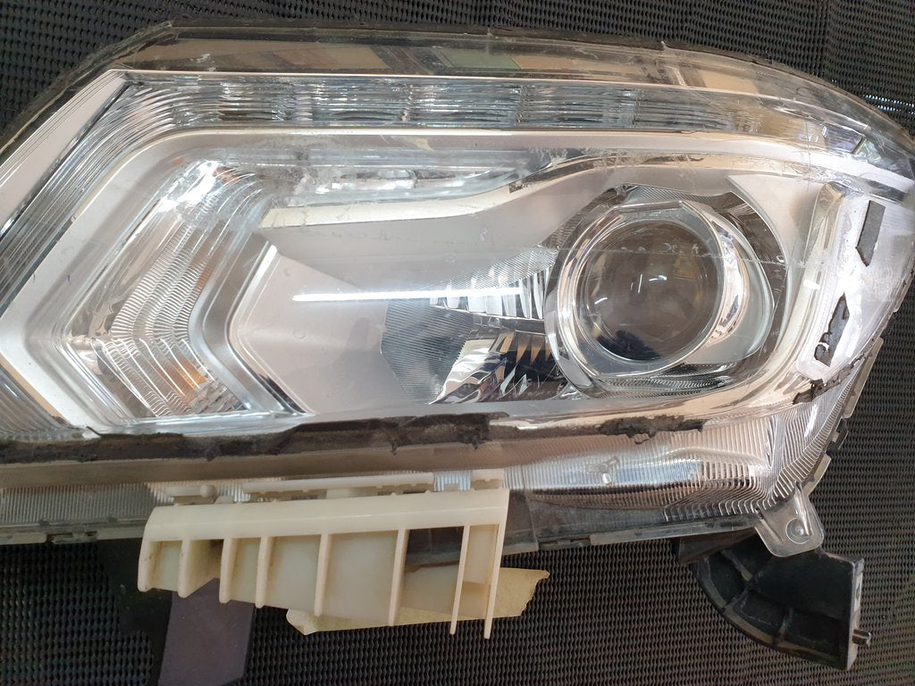 Nissan Navara Left Headlight