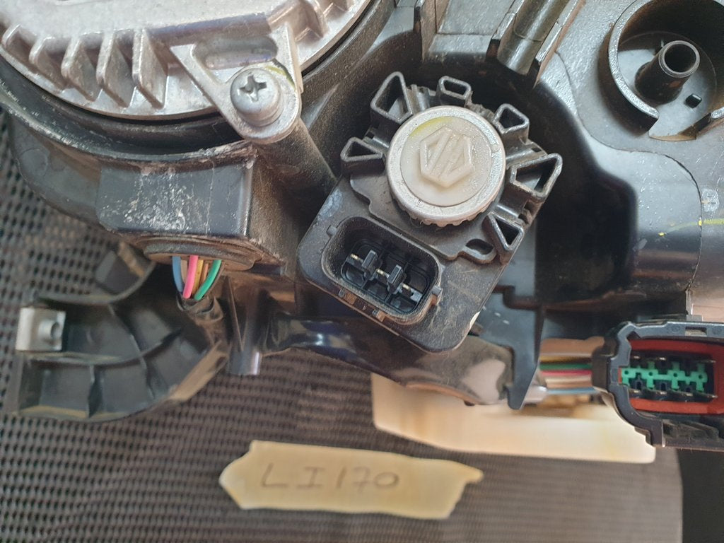 Nissan Navara Left Headlight