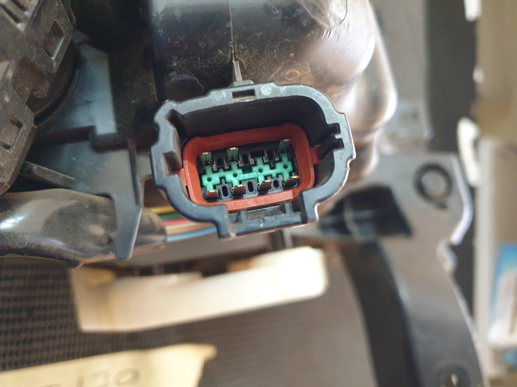 Nissan Navara Left Headlight