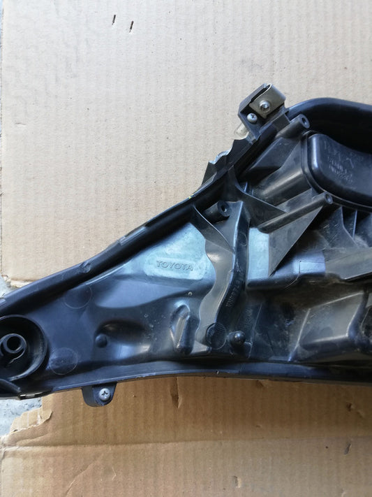 Toyota Rav4 2013, 2014, 2015, 2016 Right Headlight