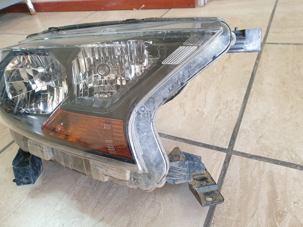 Ford Ranger T6 T7 Right Headlight