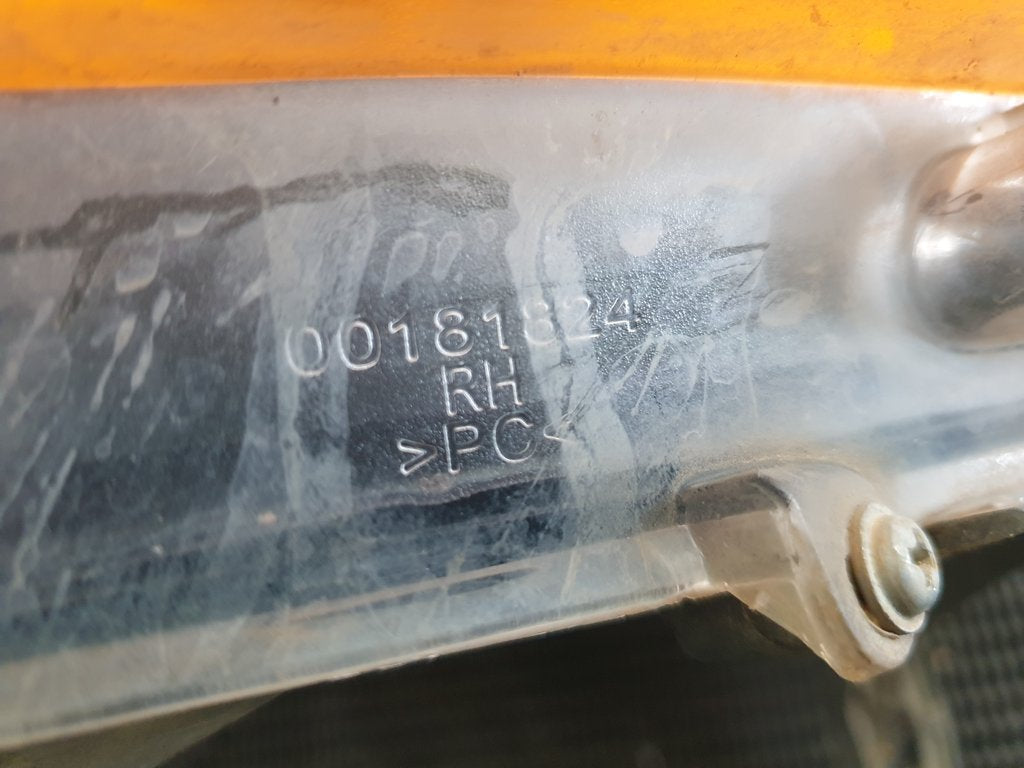 Mahindra Scorpio Right Headlight