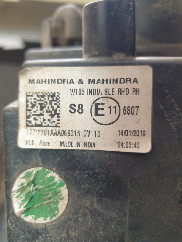 Mahindra Scorpio Right Headlight
