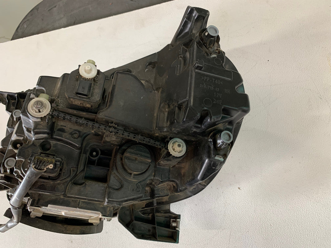 Mercedes-Benz X-Class W470, 2019 Right Headlight