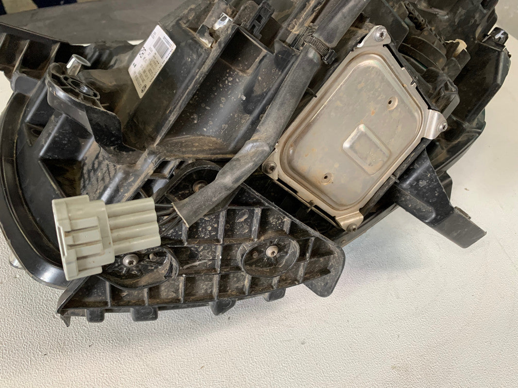 Mercedes-Benz X-Class W470, 2019 Right Headlight