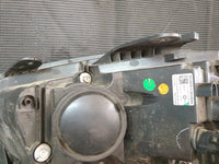 Mahindra Scorpion 2023, Xenon Right Headlight