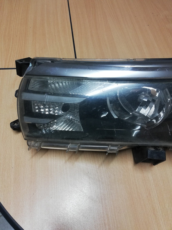 Toyota Corolla 2014 Left Headlight