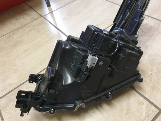Toyota Fortuner Right Headlight