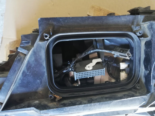 Mercedes-Benz S-Class W222 Right Headlight