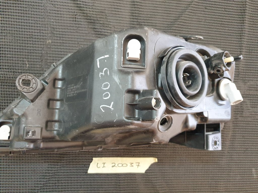 Nissan NP200 Right Headlight