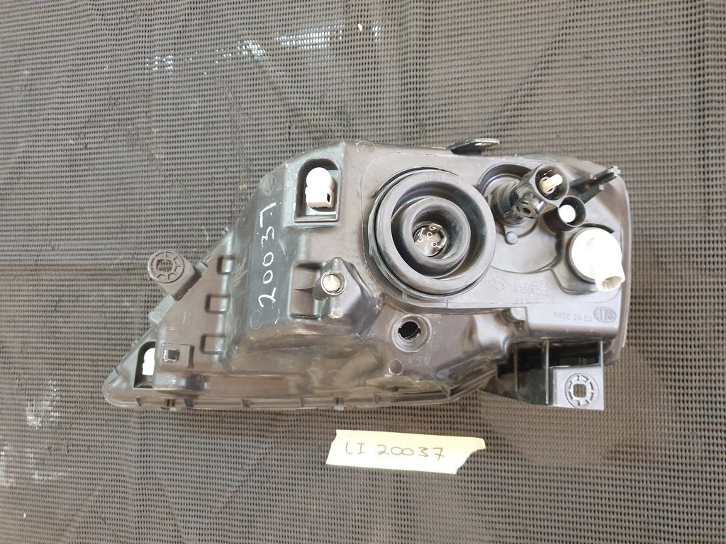Nissan NP200 Right Headlight
