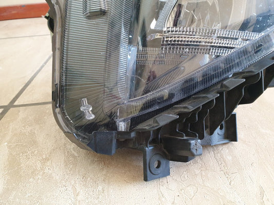 Hyundai Tucson 2022, 2023, 2024 Right Headlight