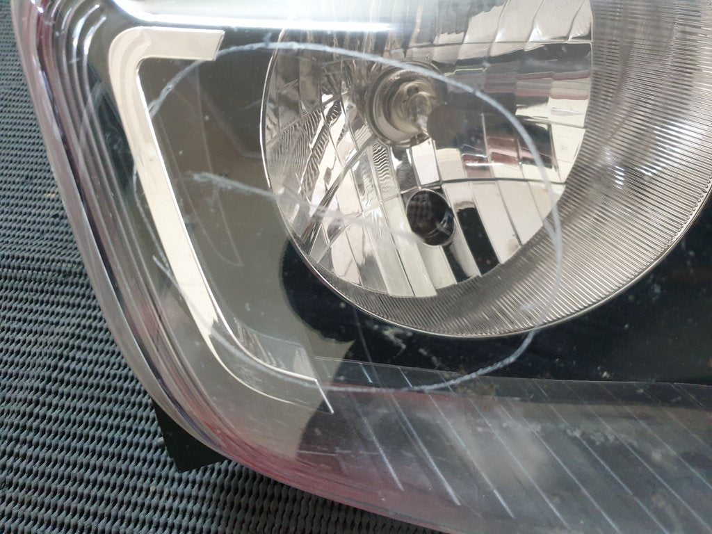 Renault Kwid Right Headlight