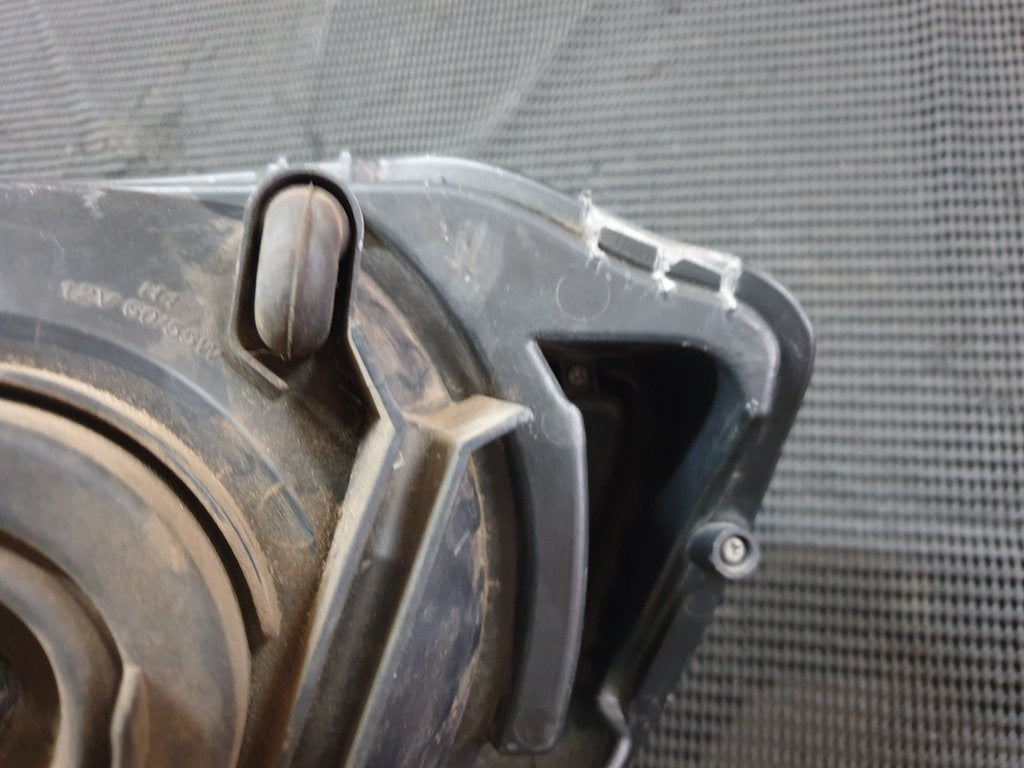 Renault Kwid Right Headlight