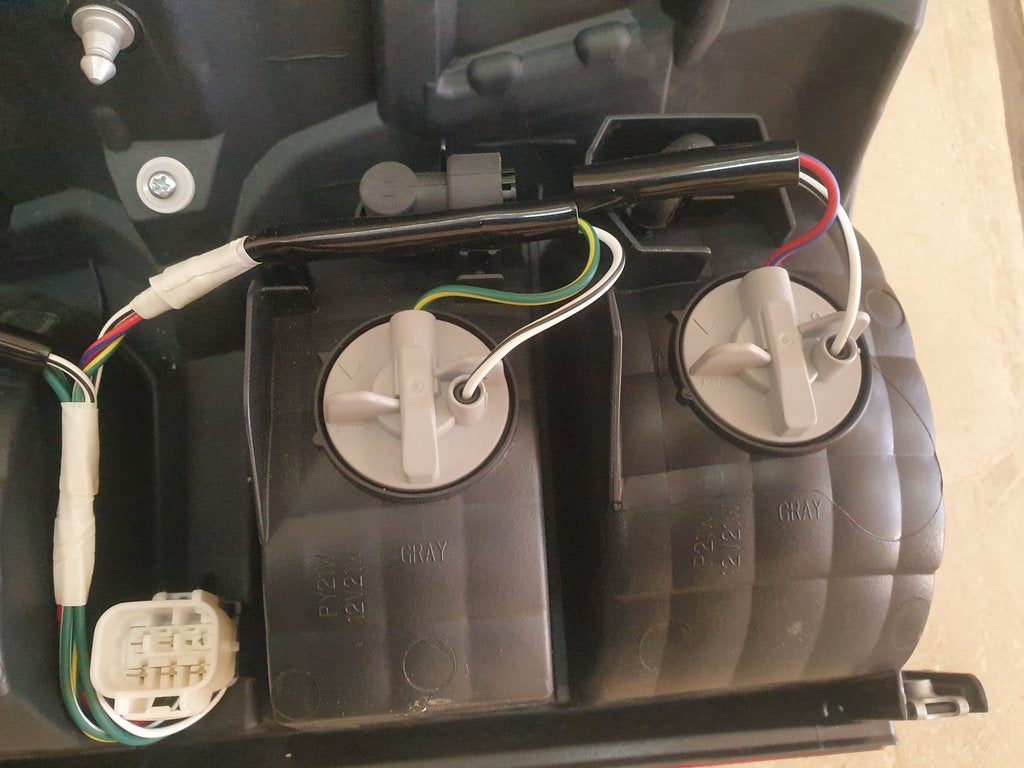 Original Used Toyota Hilux 2016, 2017, 2018, 2019, 2020, 2021 Left Taillight