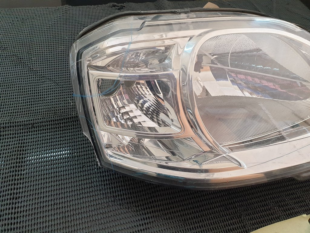 Nissan NP200 Right Headlight