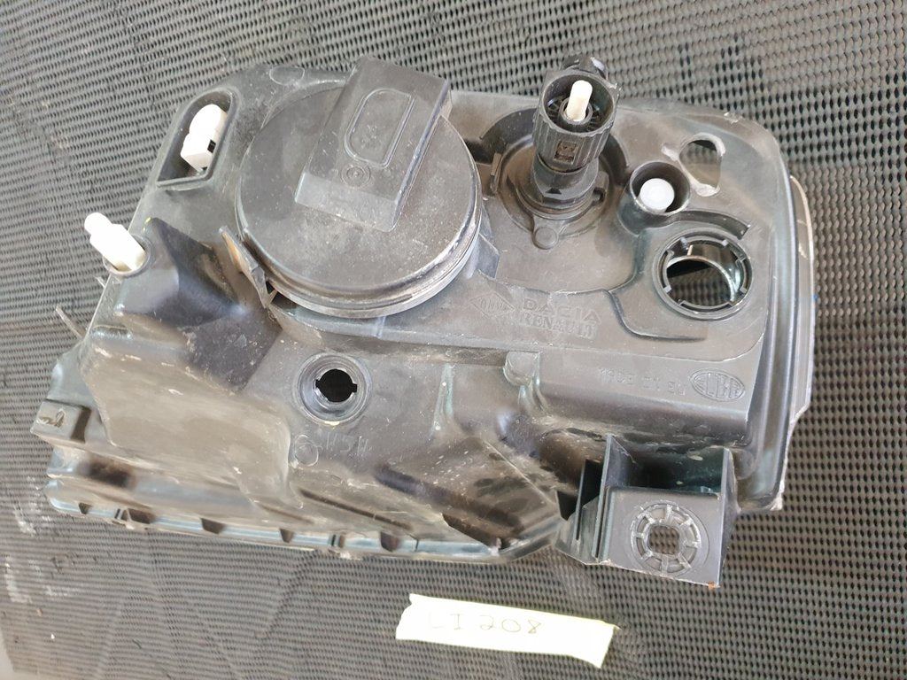 Nissan NP200 Right Headlight