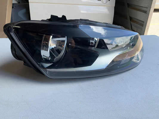 Volkswagen Polo Right Headlight