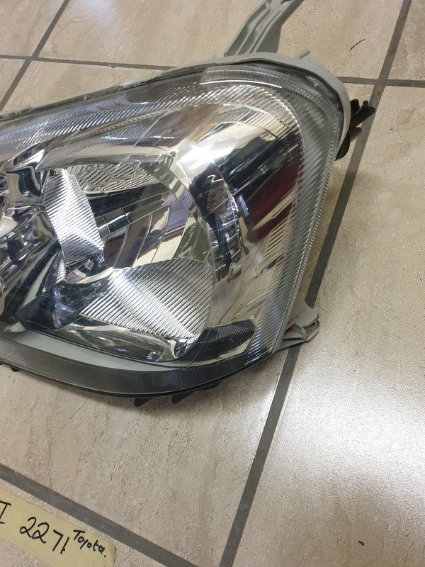Toyota Etios 2013, 2014, 2015 Left Headlight