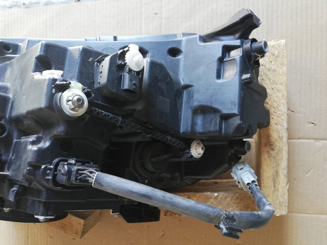 Mercedes-Benz X-Class W470, 2019 Right Headlight