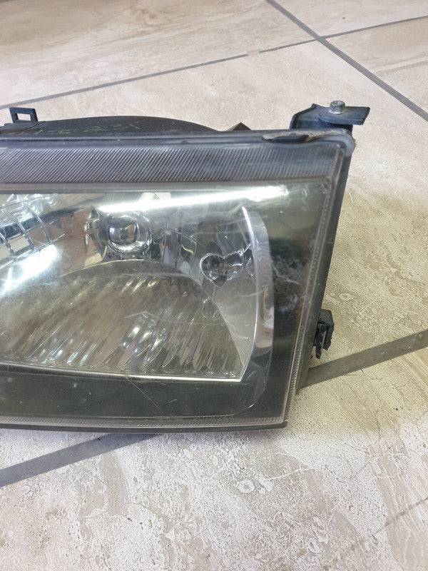 Toyota Tazz 2001 Left Headlight