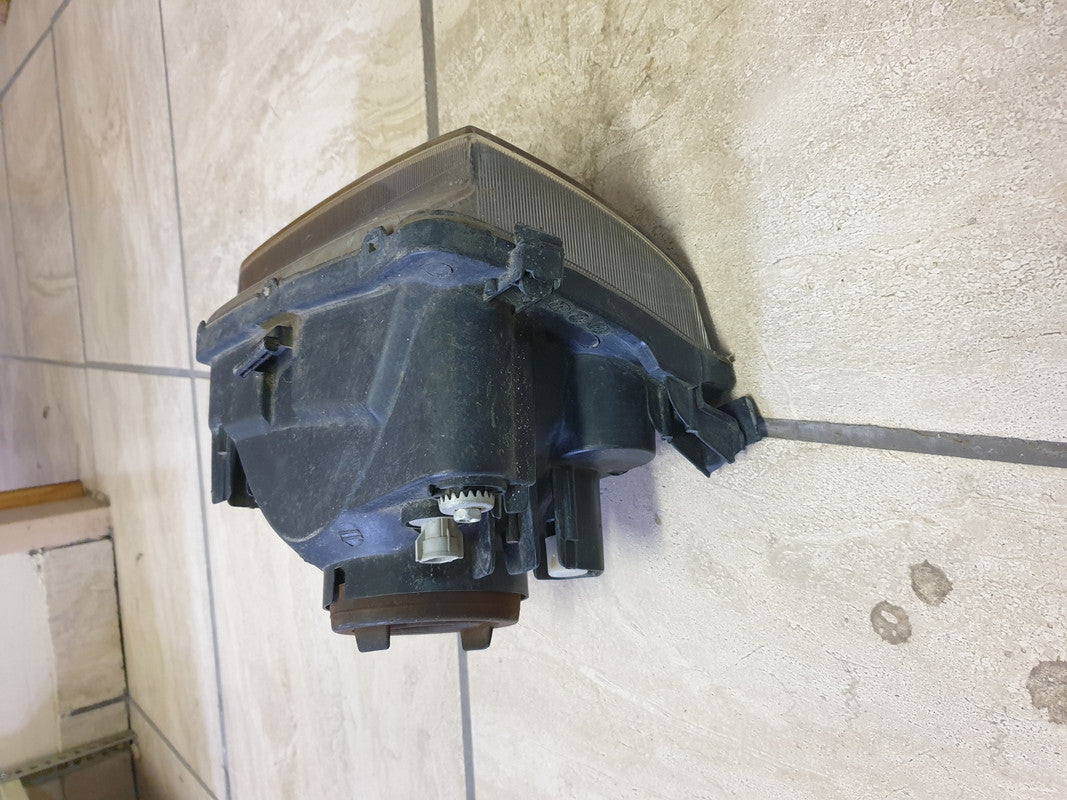 Toyota Tazz 2001 Left Headlight