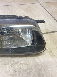 Toyota Tazz 2001 Right Headlight