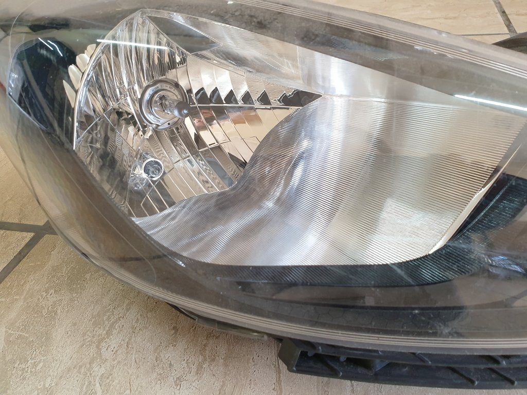 Hyundai I20 Right Headlight