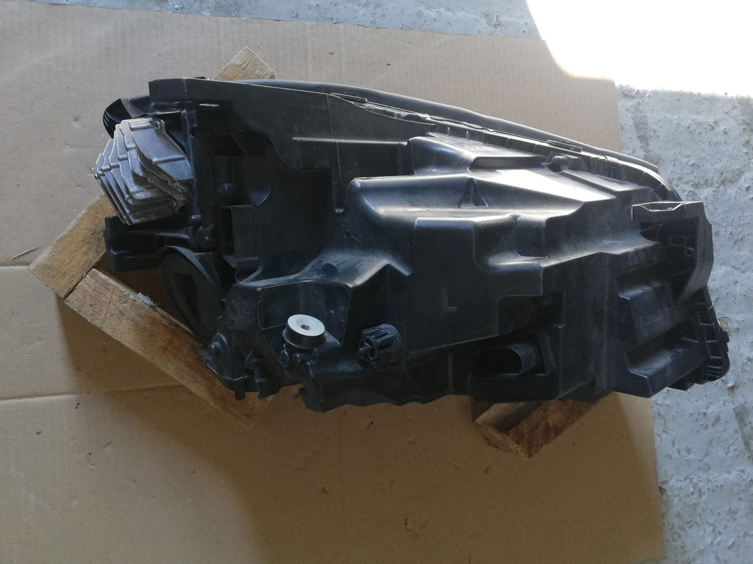 Mercedes-Benz GLA W156 Left Headlight