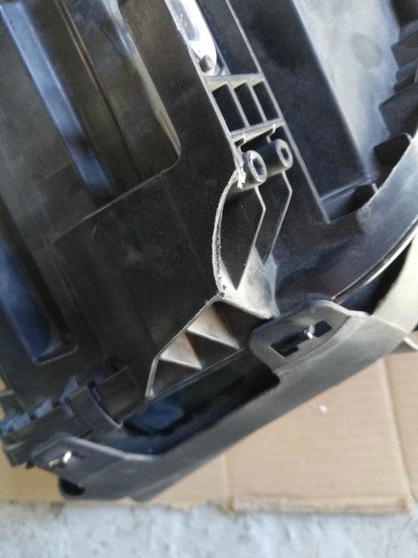 Mercedes-Benz GLA W156 Left Headlight