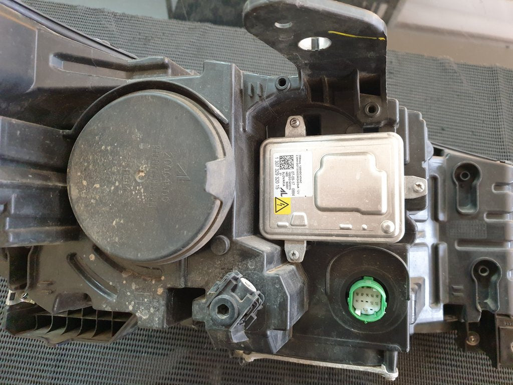Alfa Romeo Stelvio Left Headlight