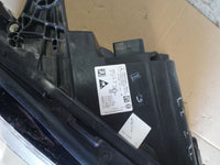 Mercedes-Benz C-Class W205 Right Headlight