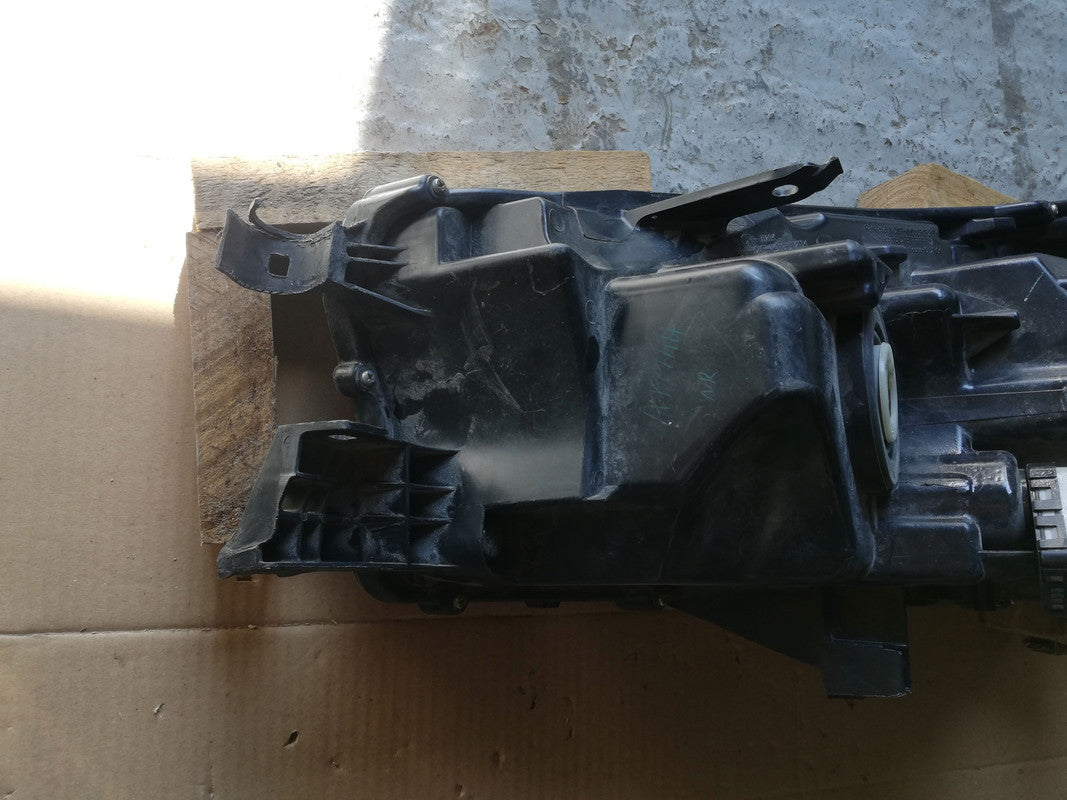 Toyota Hilux Right Headlight