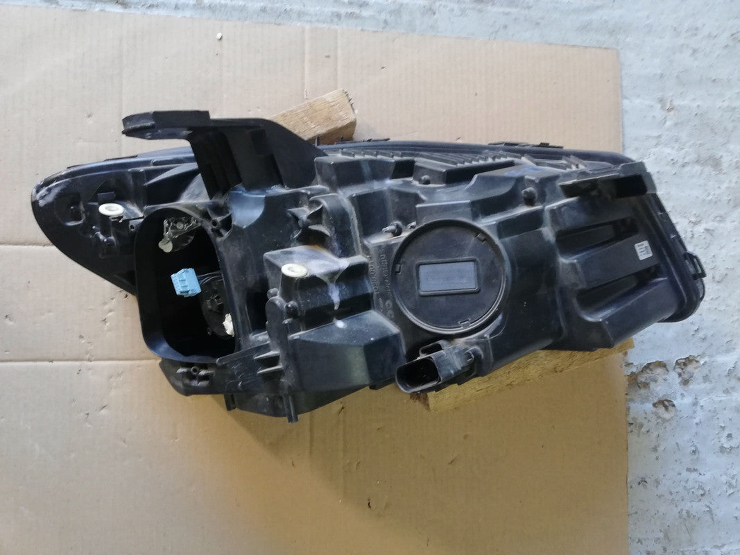 Mercedes-Benz CLA W117 Left Headlight