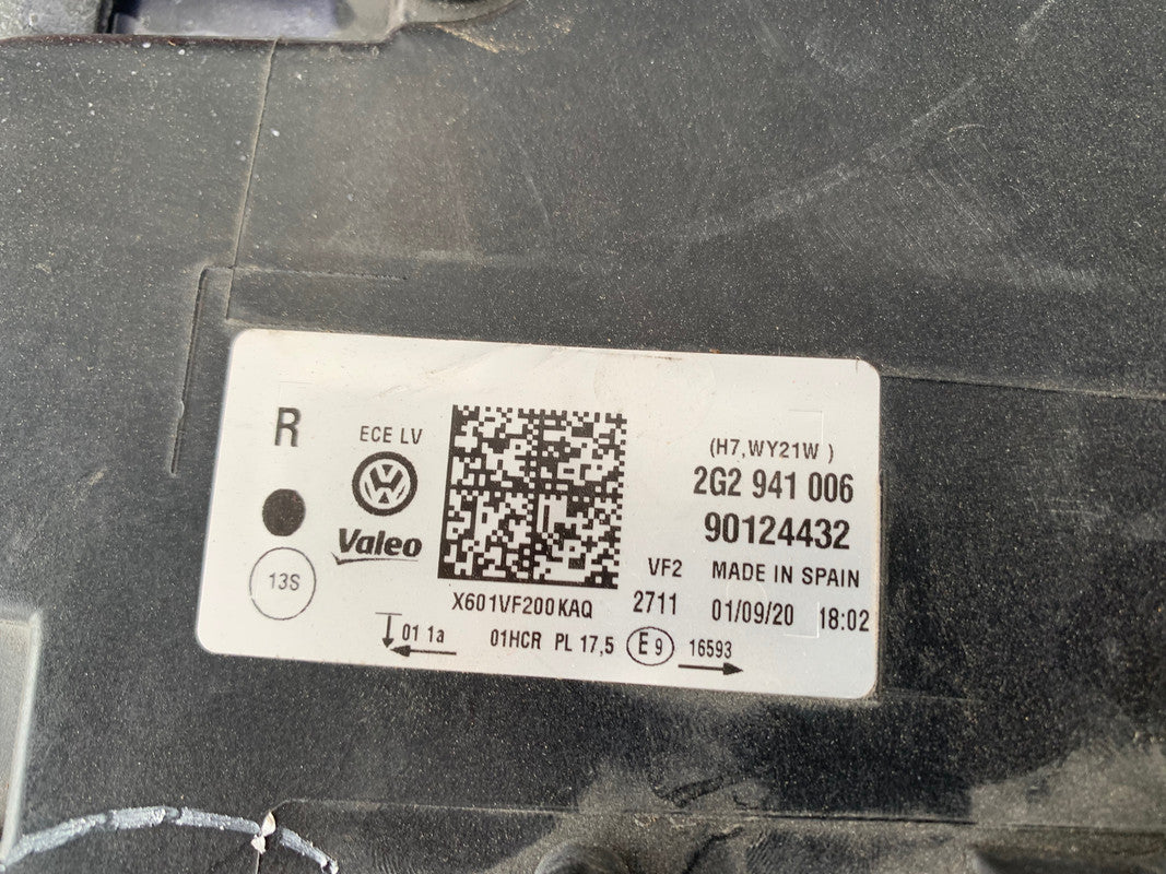 Volkswagen Polo Right Headlight