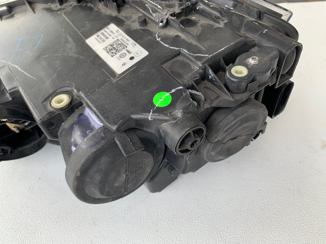 Volkswagen Polo Right Headlight