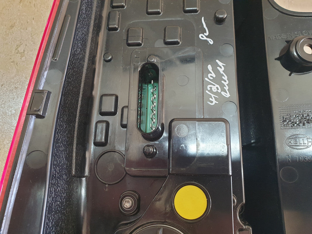 Mercedes-Benz V-Class 2015, 2016, 2017, 2018, W447 Left Taillight