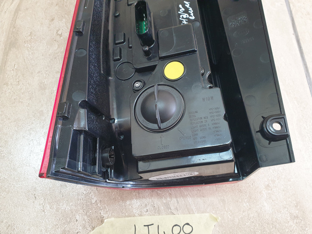 Mercedes-Benz V-Class 2015, 2016, 2017, 2018, W447 Left Taillight